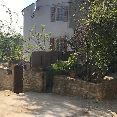 Fig Tree House * 巴莱
